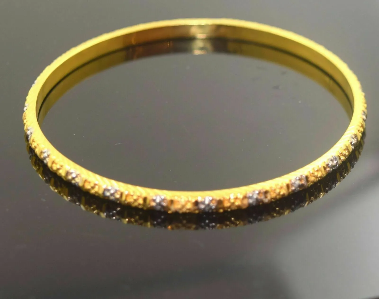 22k Solid Gold ELEGANT WOMEN BANGLE BRACELET Size 2.5 inch B308 Antique Design