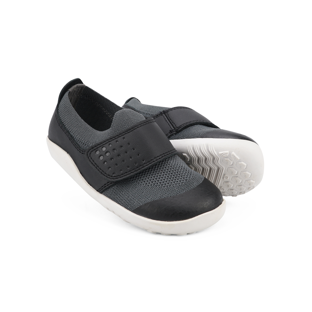 Bobux I-Walk Dimension III Black + Charcoal