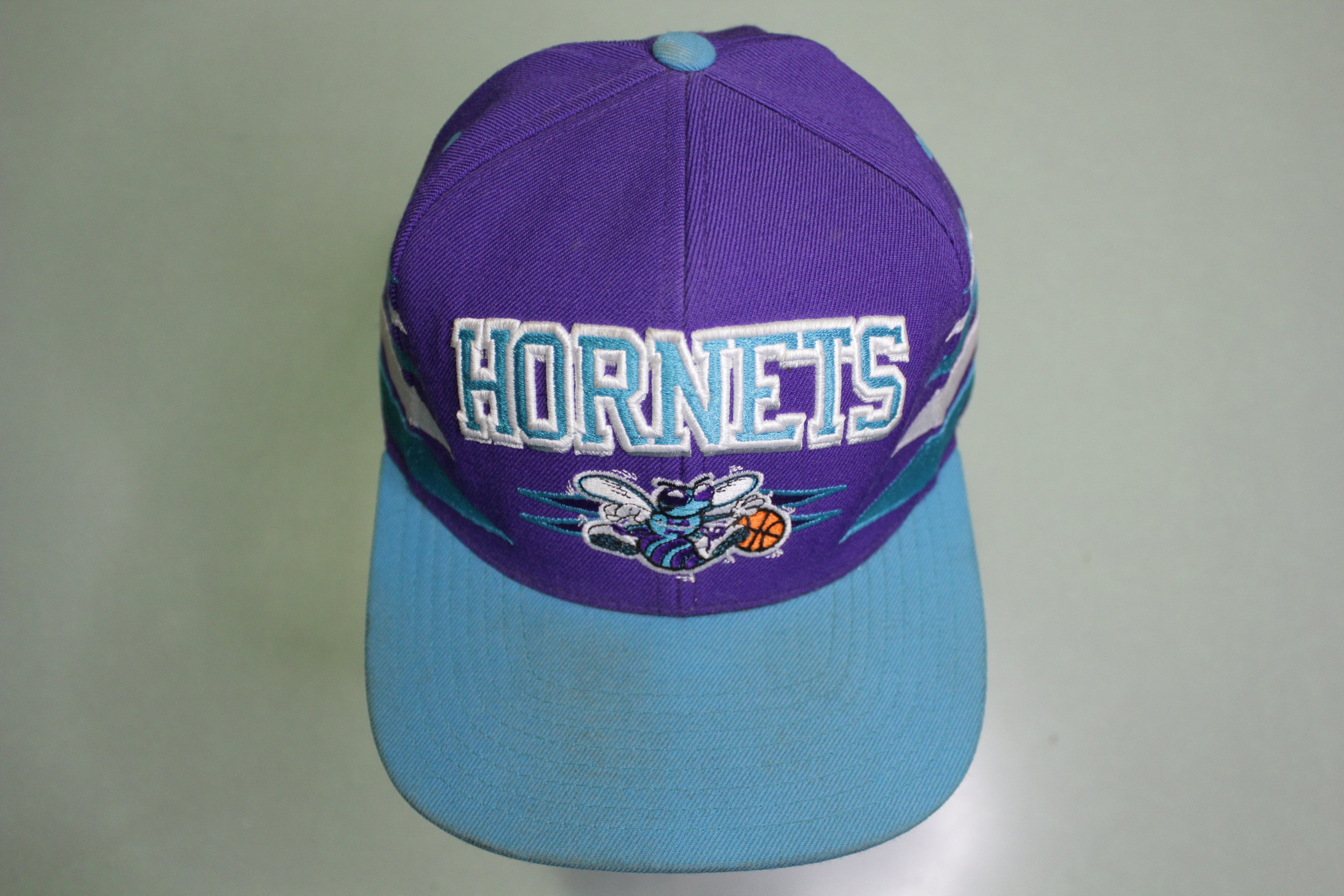 Charlotte Hornets Vintage 00's Mitchell Ness Hardwood Trucker Snapback Adjustable Hat