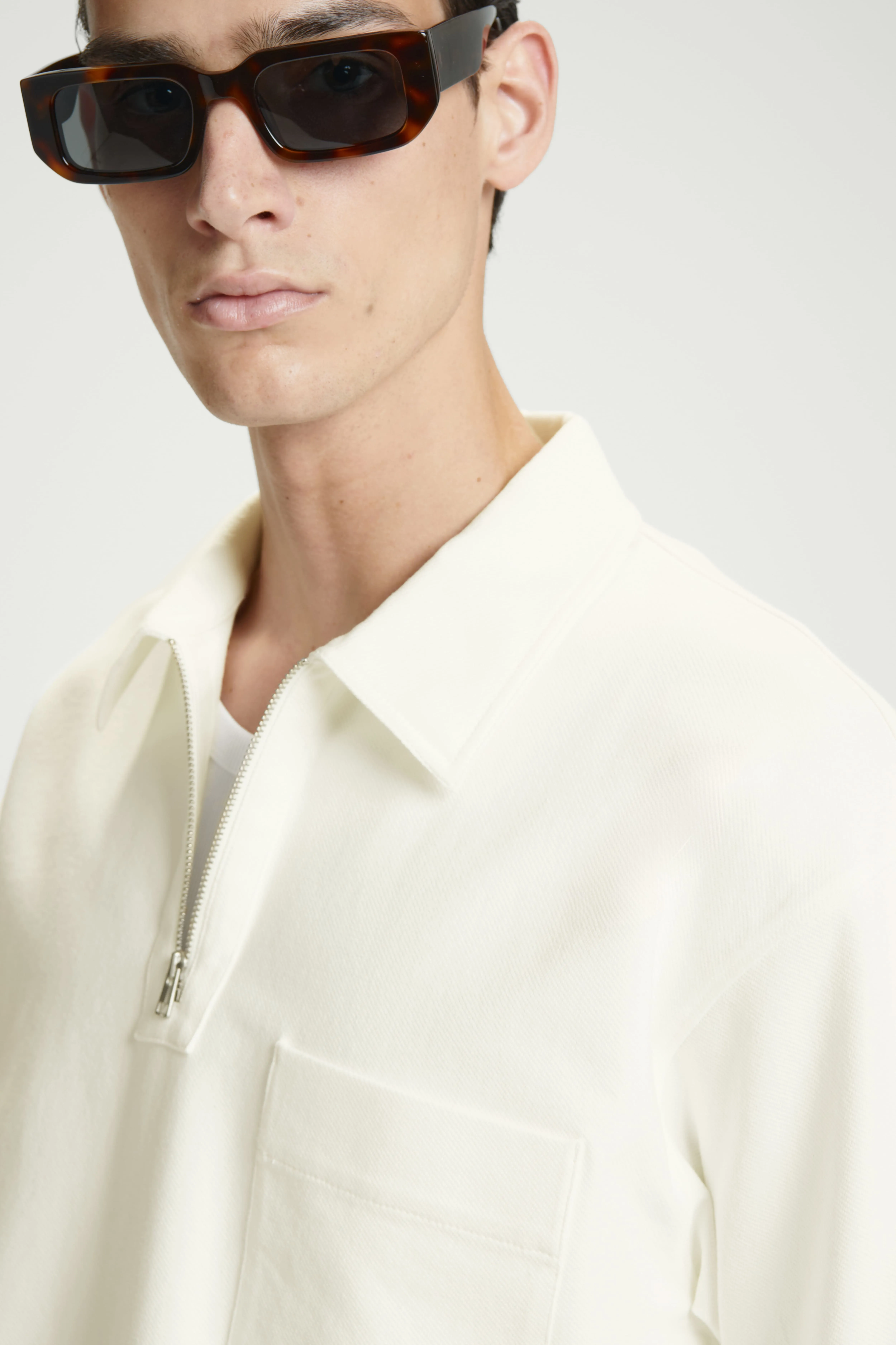 COTTON-TWILL HALF-ZIP POLO SHIRT - Short sleeve - Regular length - OFF-WHITE - Men | H&M GB