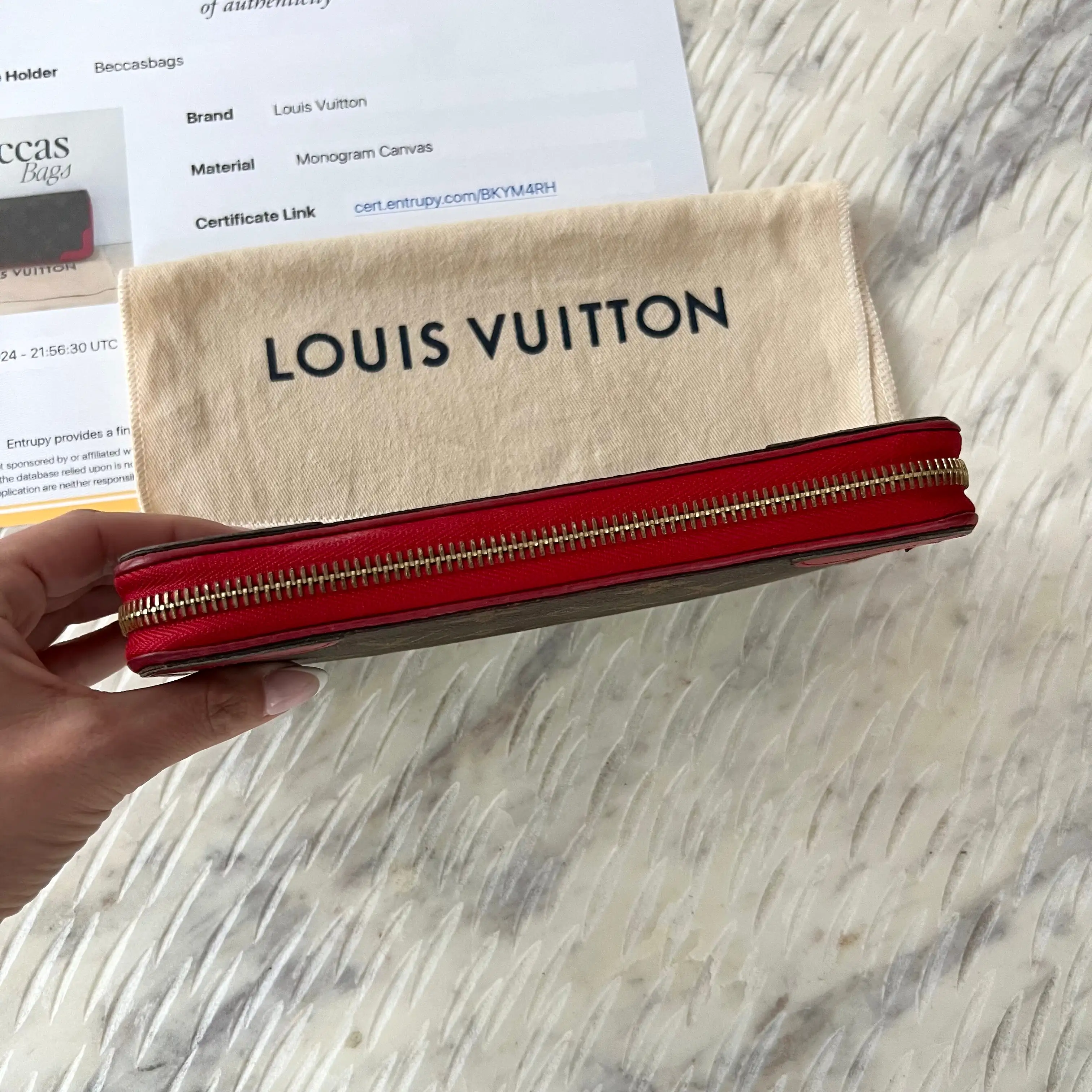 Louis Vuitton Retiro Zippy Wallet