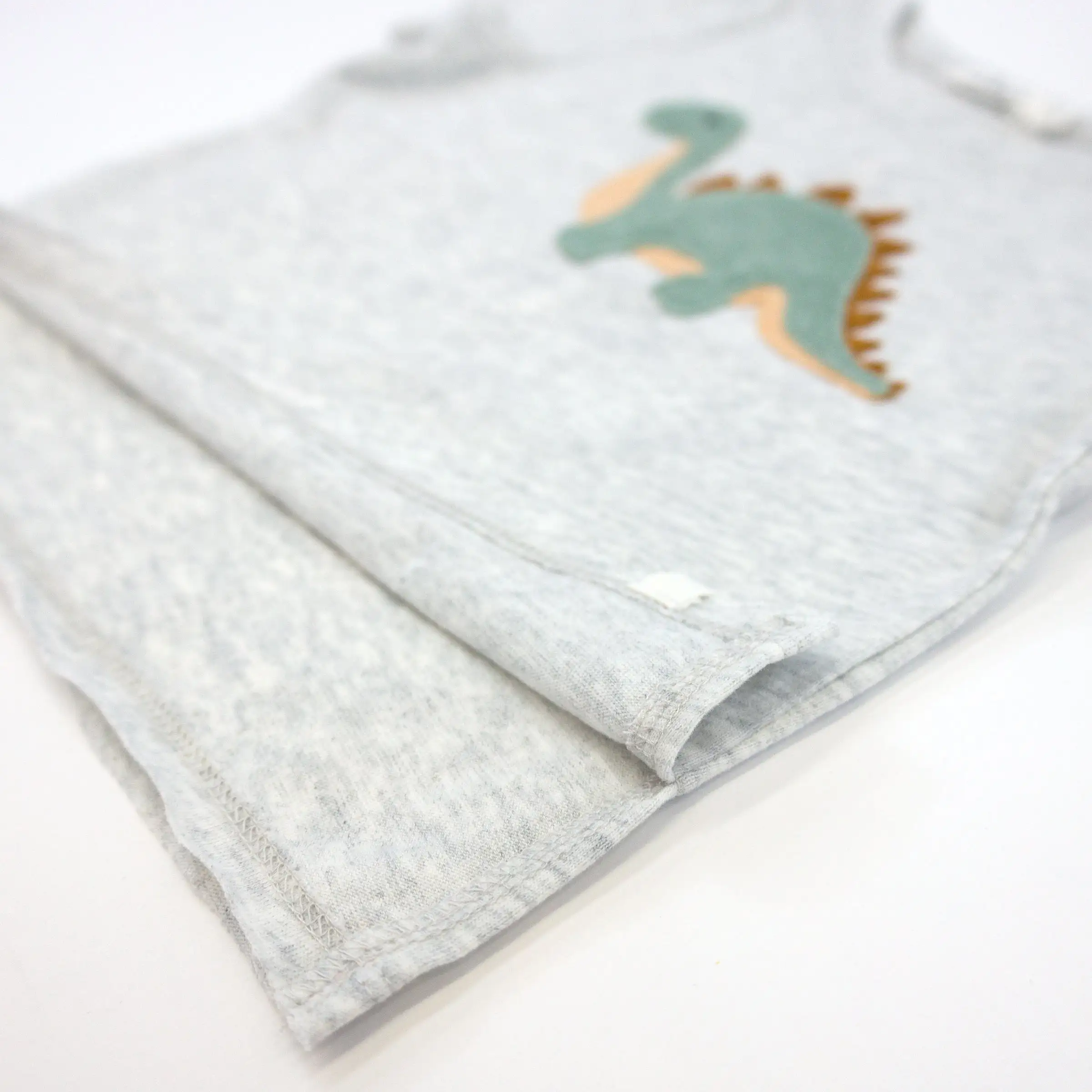 oh baby! Raw Edge Short Sleeve Cotton Slub Tee - Dinosaur Applique - Heather Gray