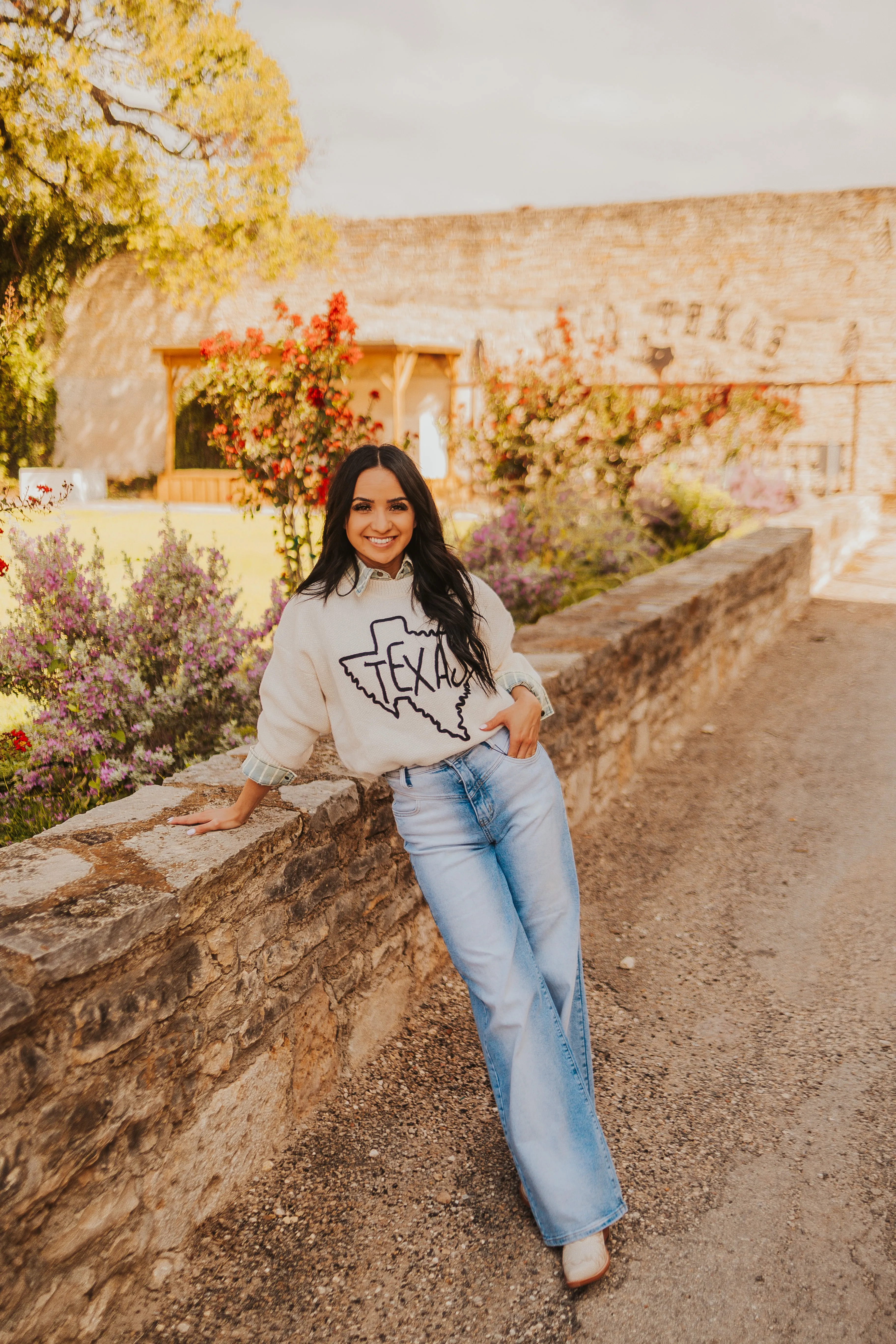 The Texas Outline Sweater