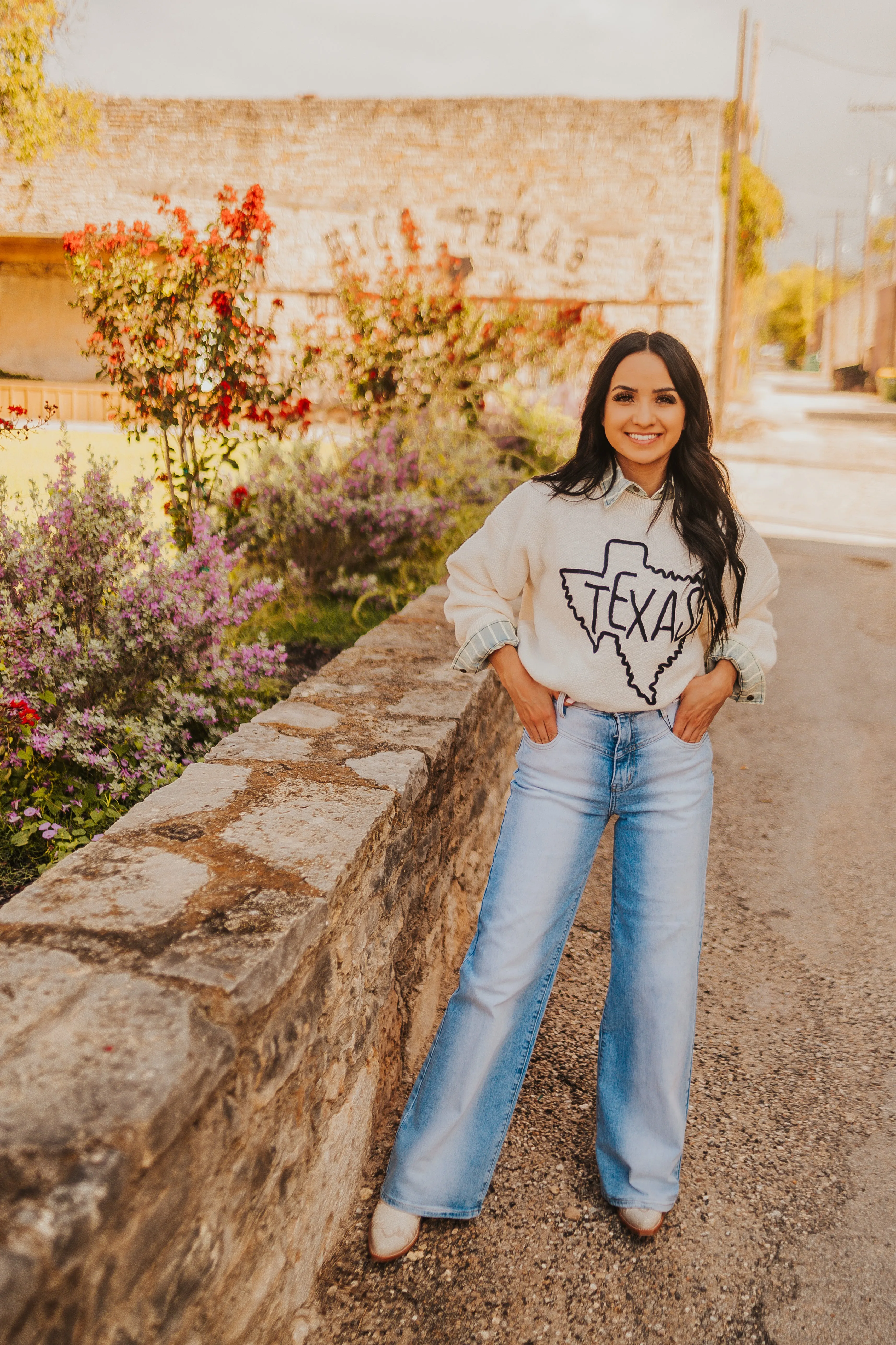 The Texas Outline Sweater