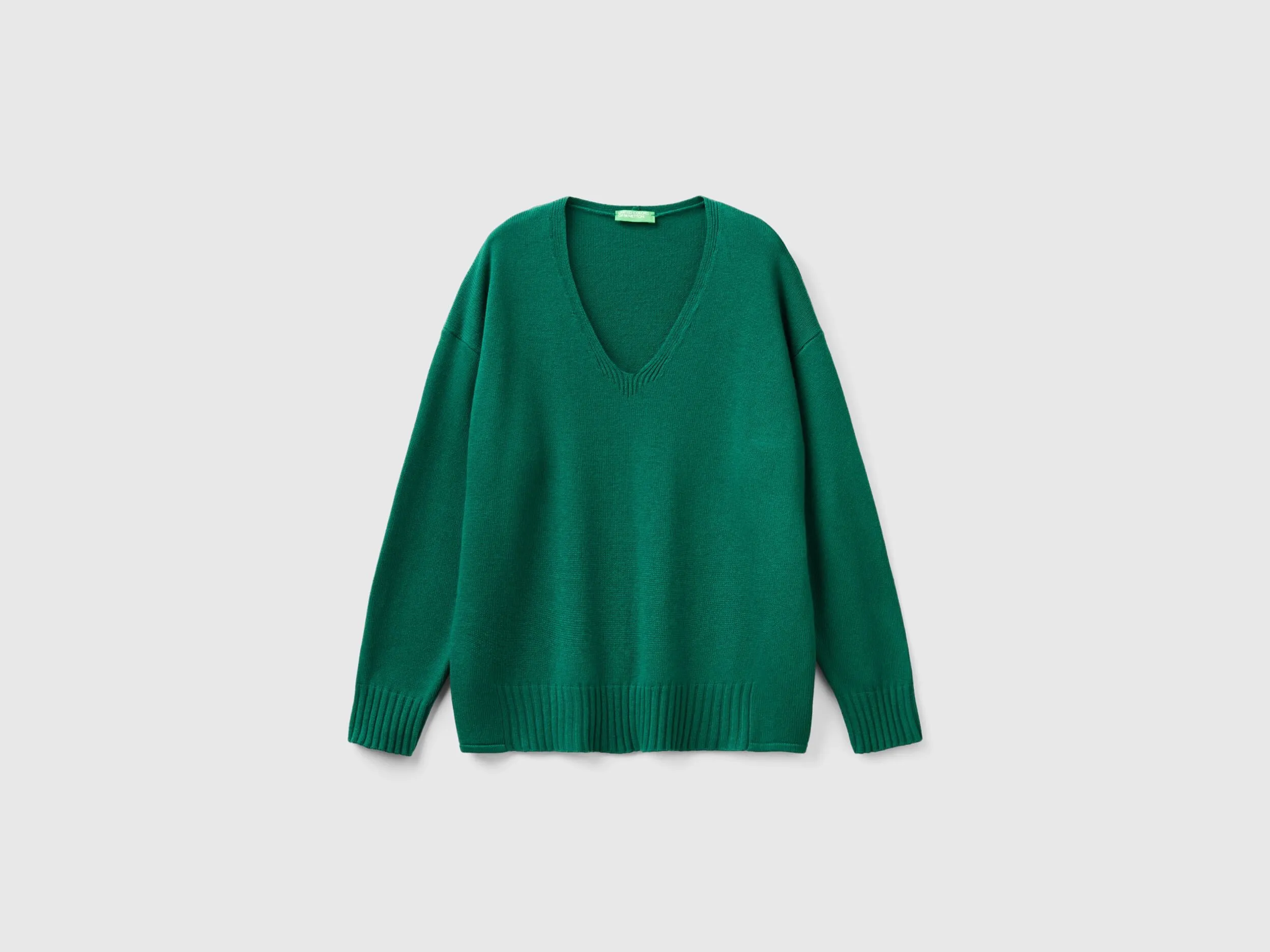 V-neck sweater in wool blend - Dark Green | Benetton