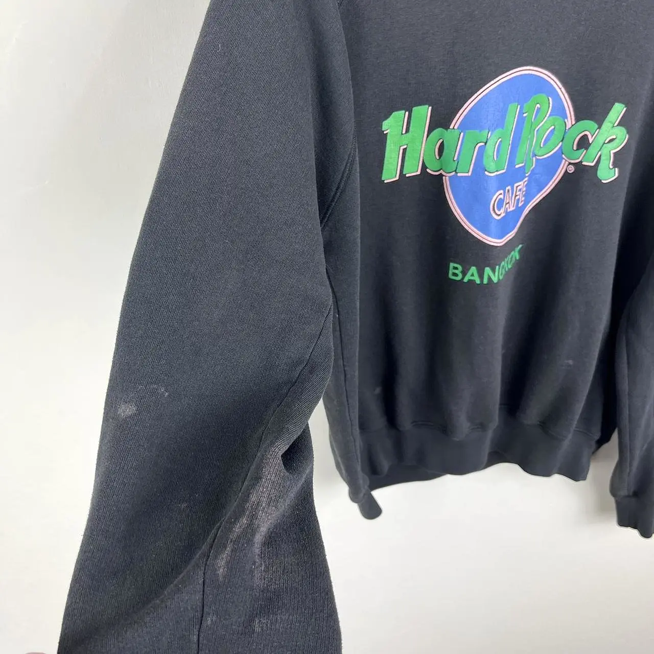 Vintage Hard Rock Cafe Bangkok Sweatshirt (Medium/Large Women's)