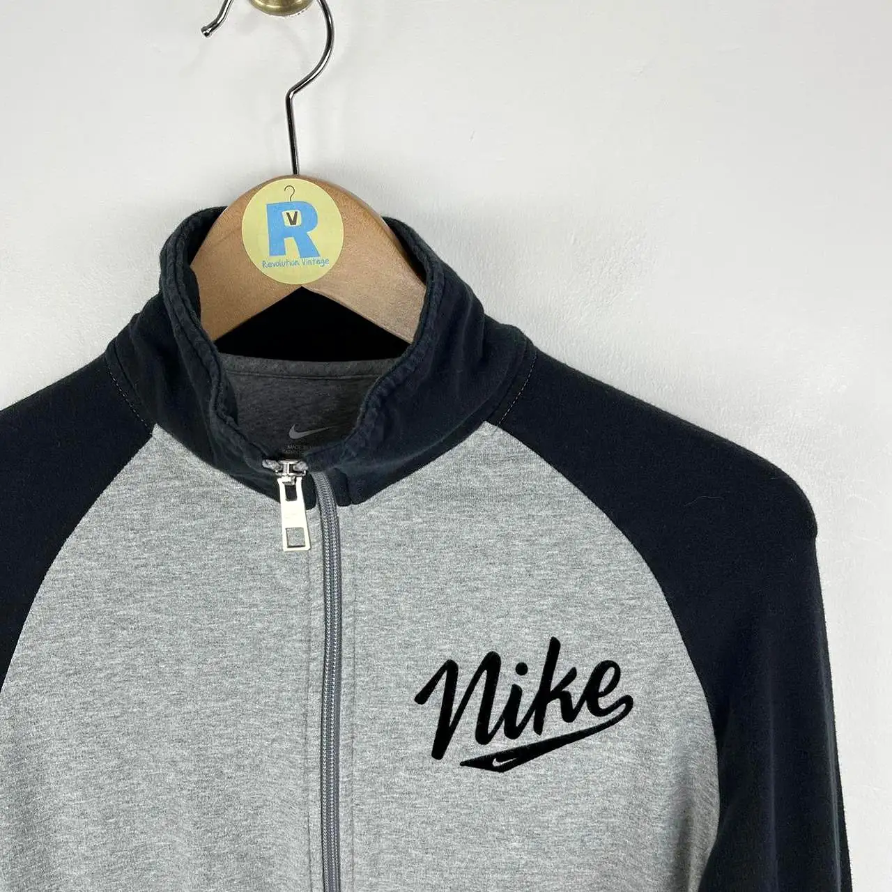 Vintage Nike Sweatshirt (Small Women’s)